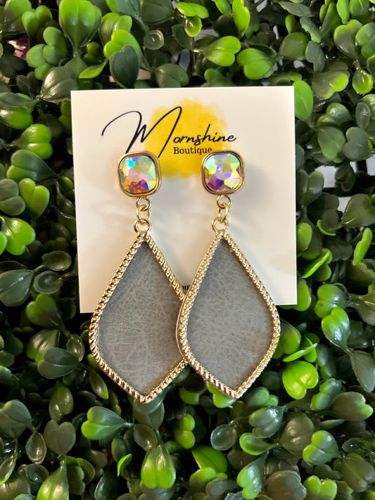 Vero Teardrop Earrings