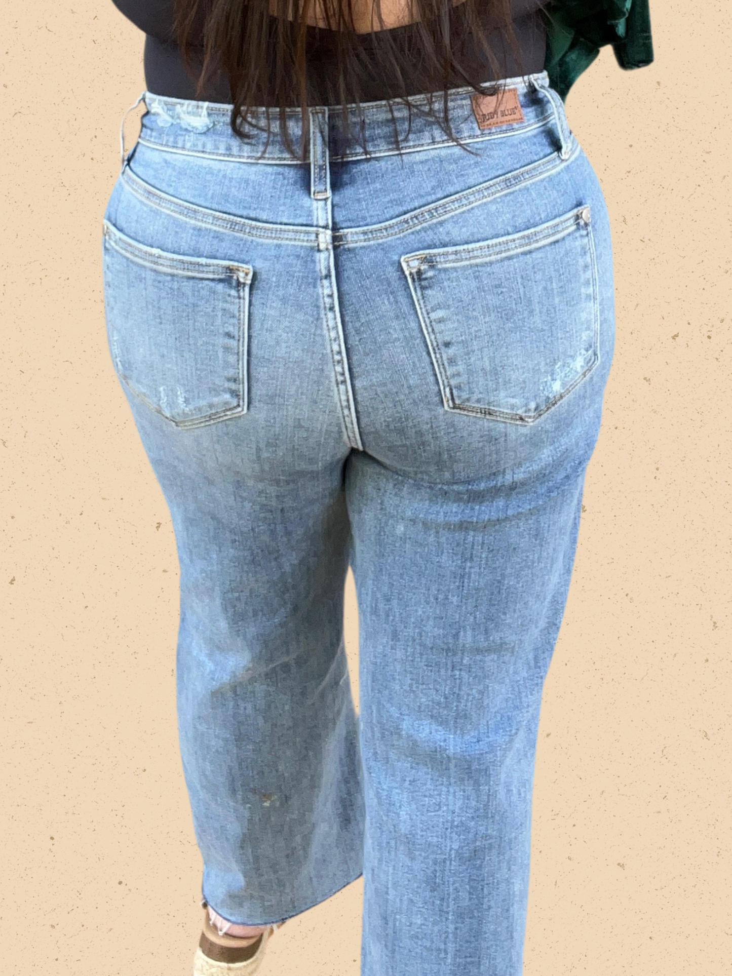 Crop it like it’s Hot - Judy Blue Cropped Denim
